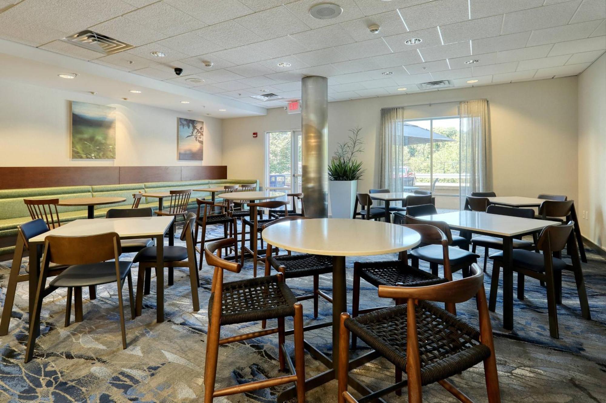 Fairfield Inn & Suites By Marriott Harrisburg West/Ню Къмбърланд Екстериор снимка
