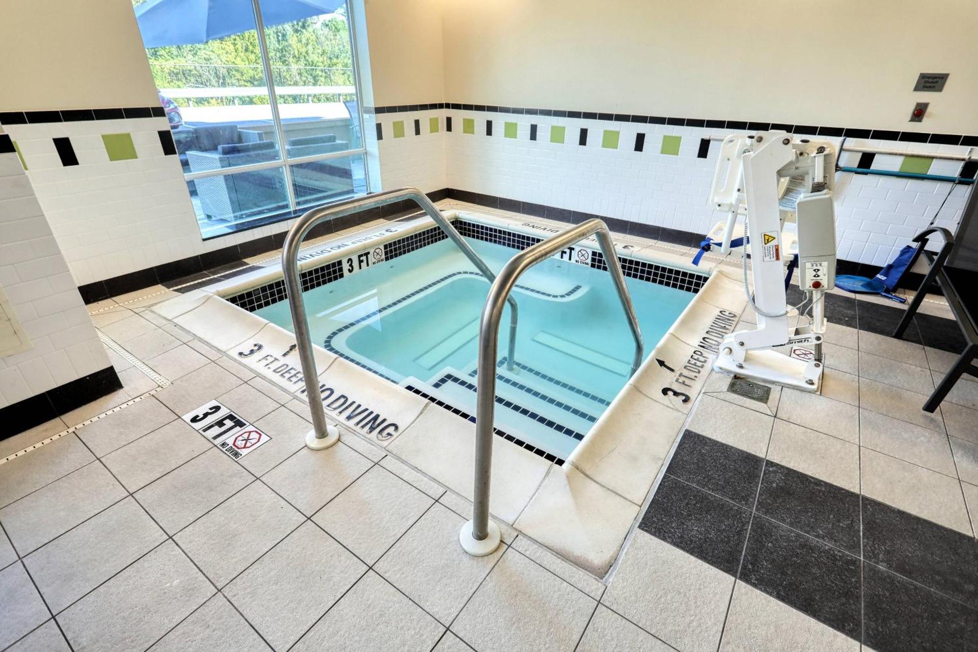Fairfield Inn & Suites By Marriott Harrisburg West/Ню Къмбърланд Екстериор снимка