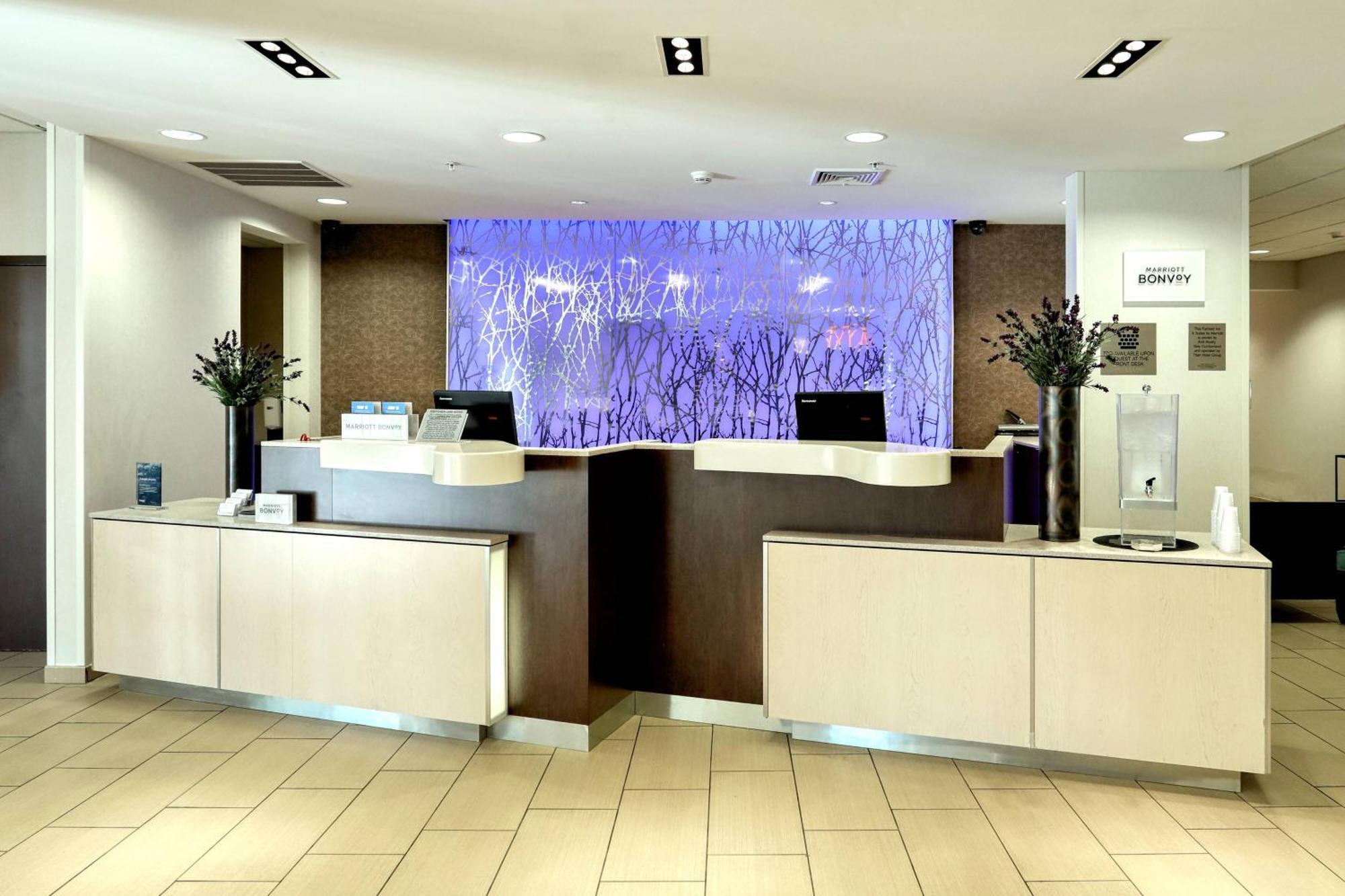 Fairfield Inn & Suites By Marriott Harrisburg West/Ню Къмбърланд Екстериор снимка